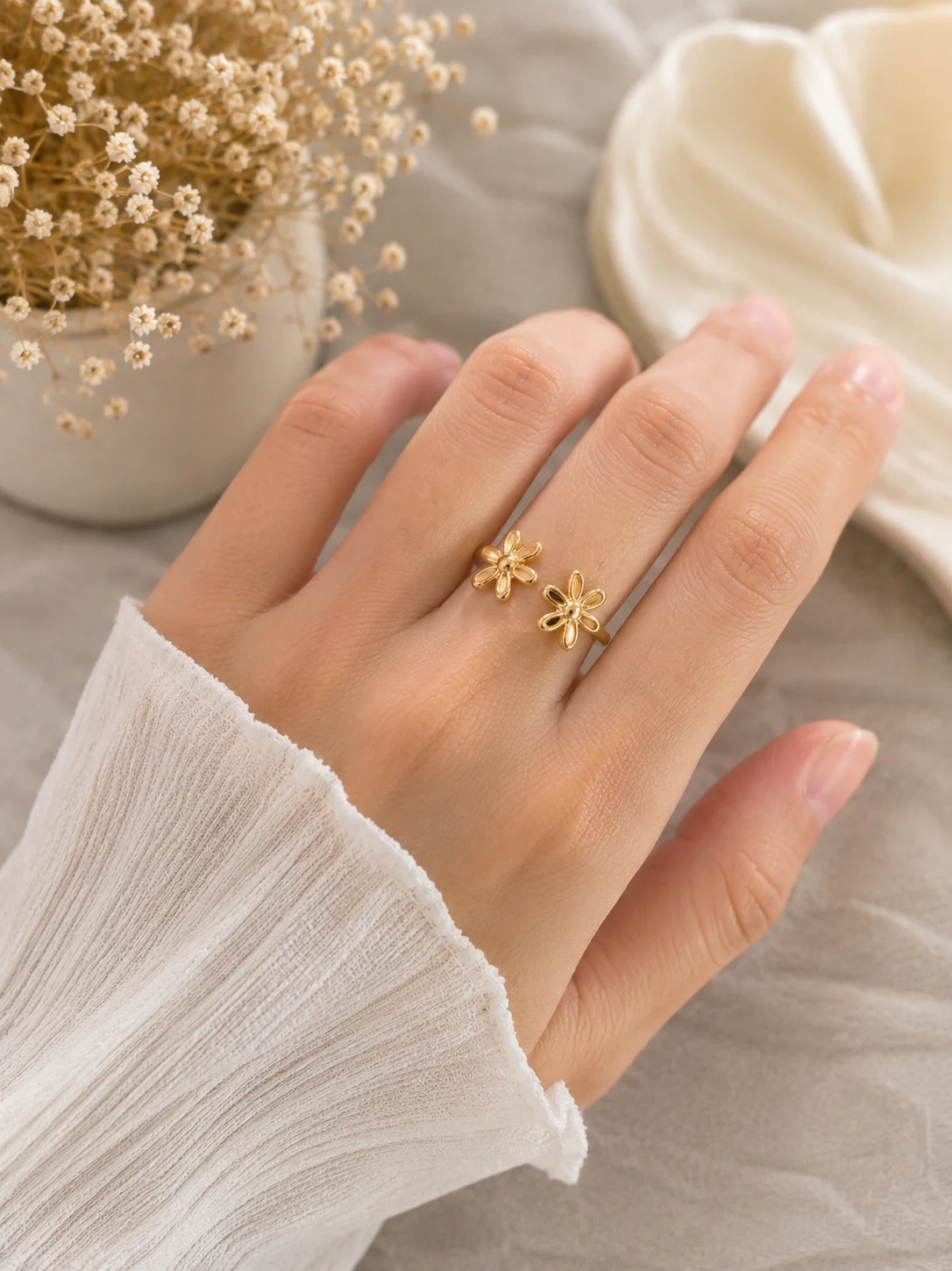 Twin Daisy Ring
